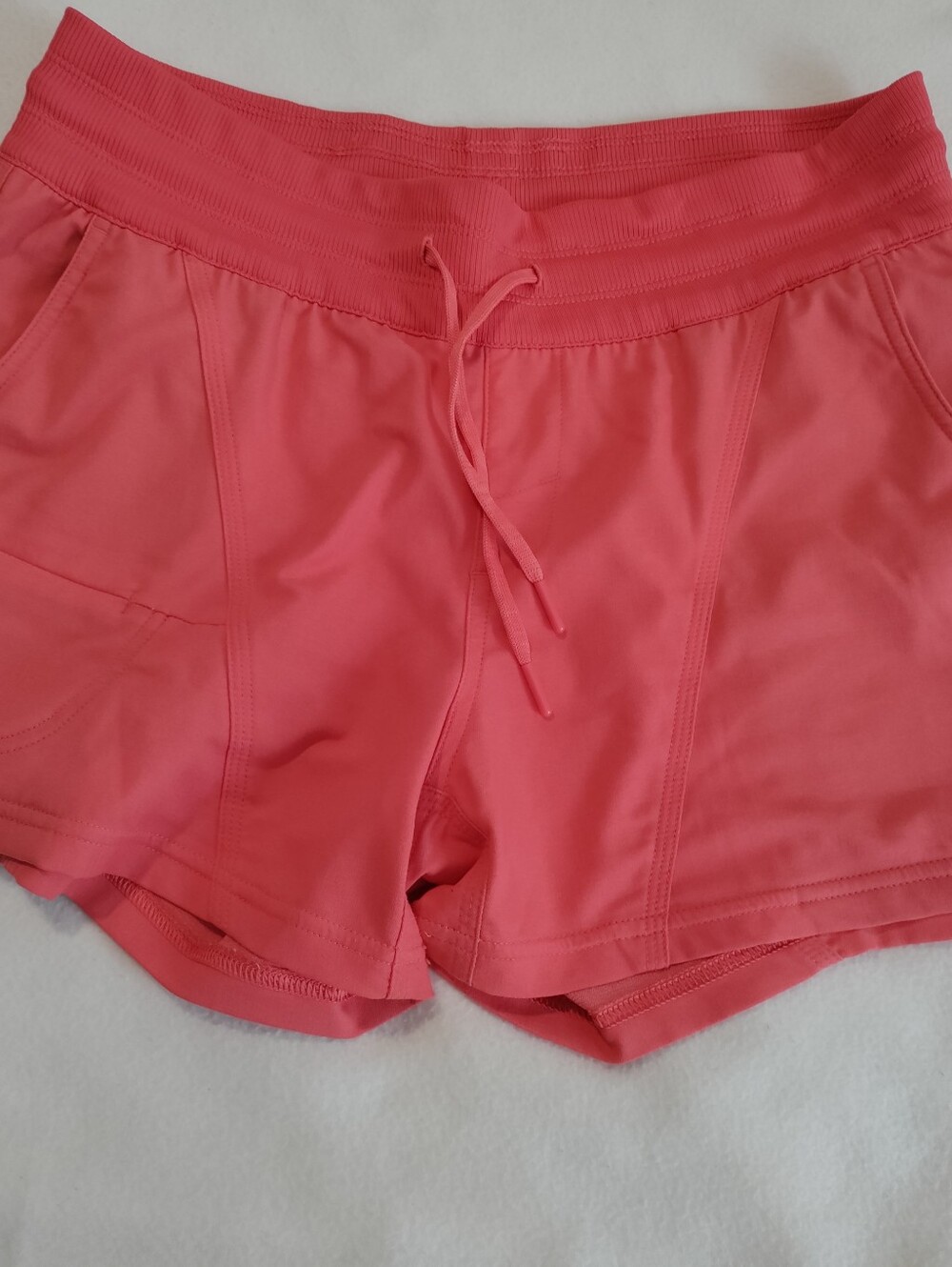 The North Face Shorts Womens Medium Coral Pockets Zipper 4" Inseam